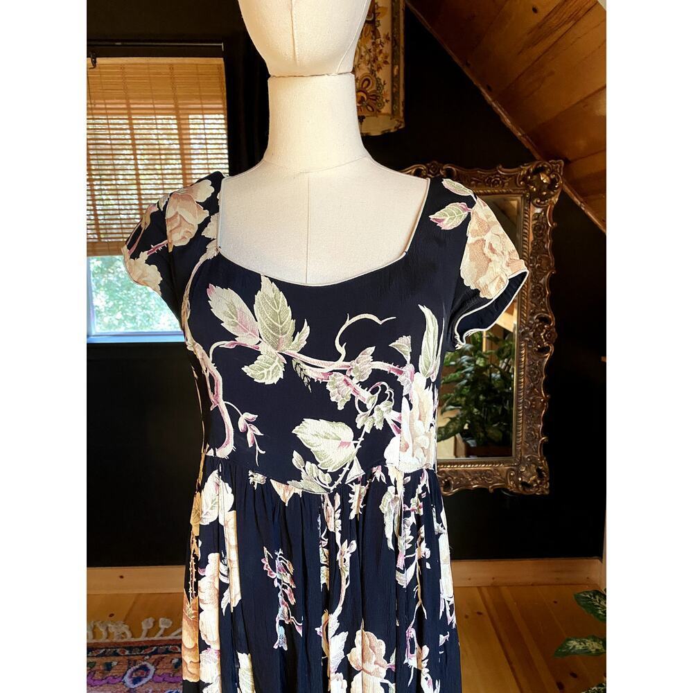 Vintage Dress Floral - Picture 4 of 9